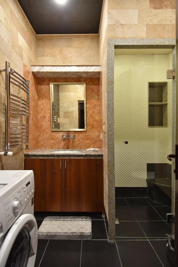 Rent Inn Yerevan On Arami Street Экстерьер фото