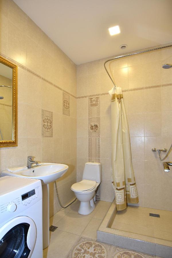 Rent Inn Yerevan On Arami Street Экстерьер фото